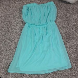 Women’s Strapless Dress